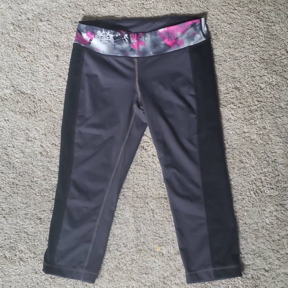 Cropped Athletic Leggings